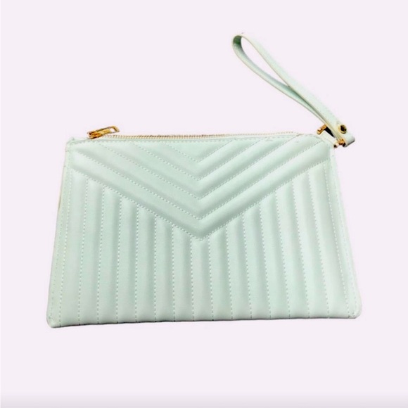 a new day Handbags - Women’s A New Day Elegant Mint Green Quilted Wristlet / Clutch NWOT